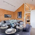 Fjellgrend, 2 Bedrooms&loft 96b * Stranda (More og Romsdal)